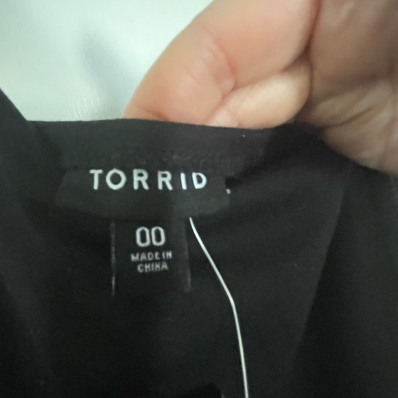 Ponte Sleeveless Jumpsuit Torrid - Picture 8 of 12